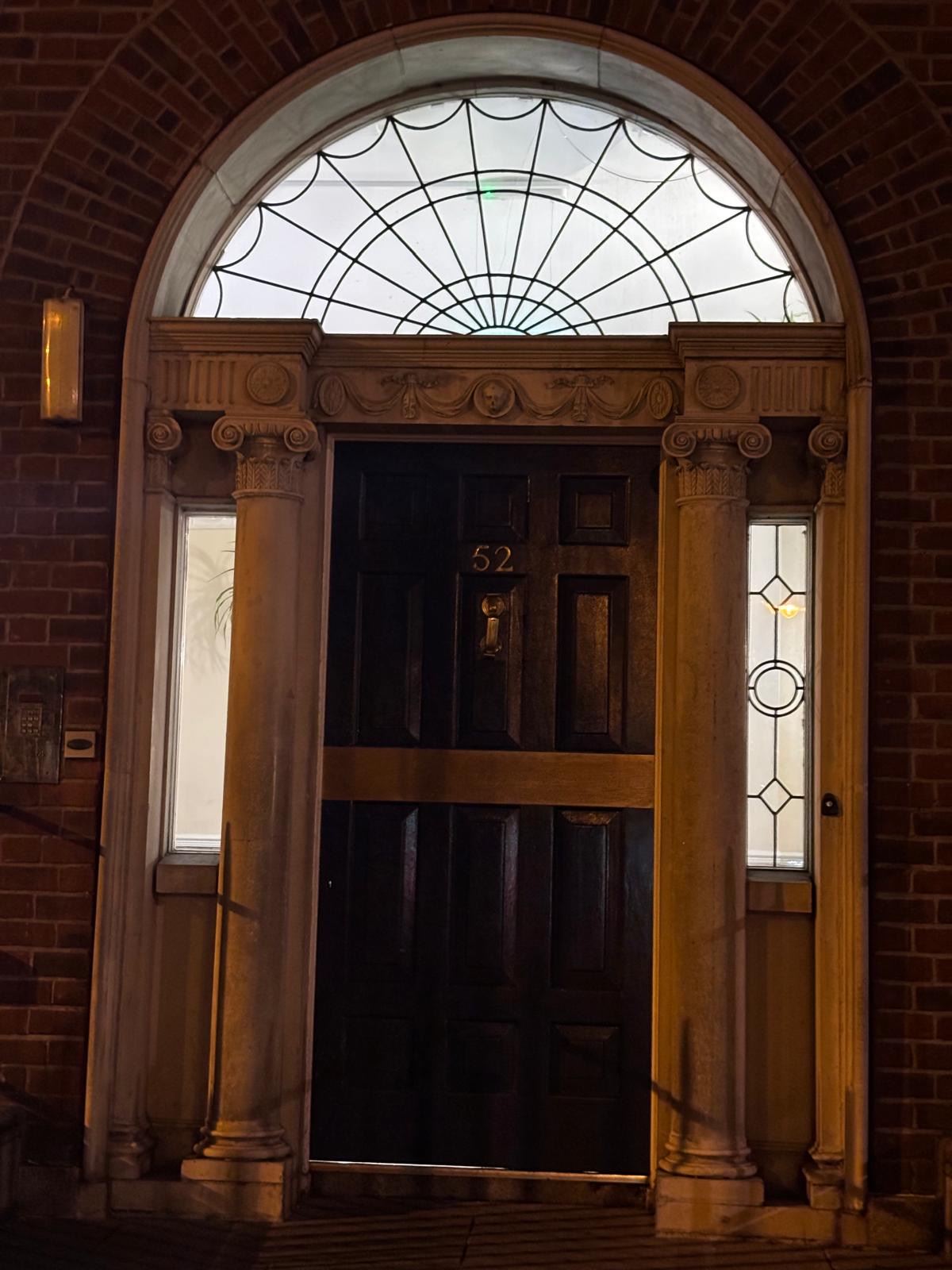 Photo 1 of 9 — Apartment 9, 62 Mountjoy square , Mountjoy Square, Dublin 1