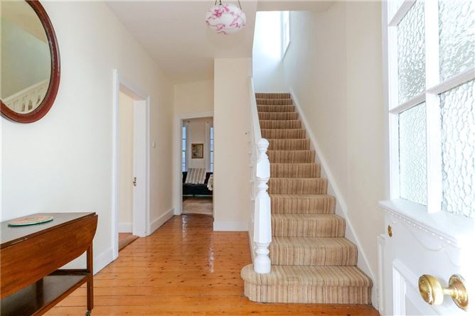 23 Lenaboy Park, Salthill, Galway