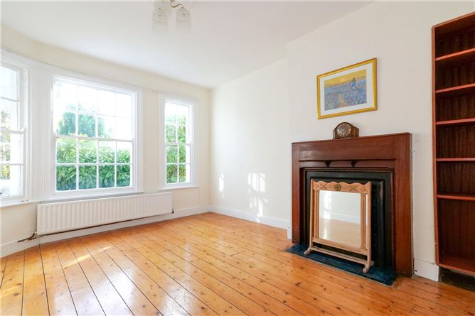 23 Lenaboy Park, Salthill, Galway