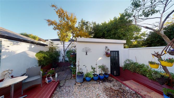 6 Bayview Park, Killiney, Co. Dublin