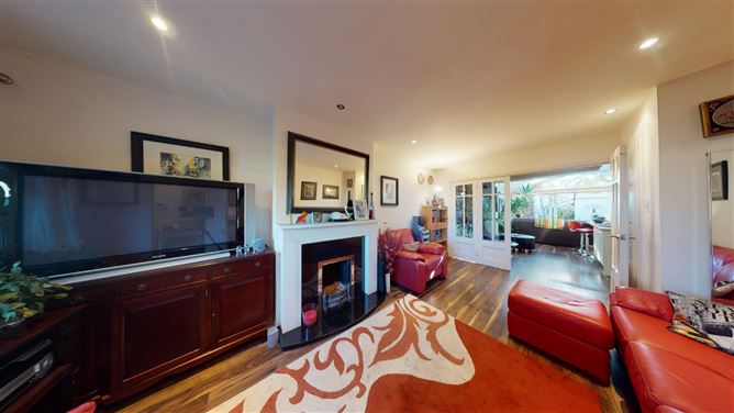 6 Bayview Park, Killiney, Co. Dublin