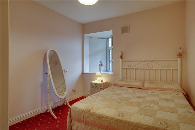 Apt.30 Glenmalure Court, James's Walk, Dublin 8