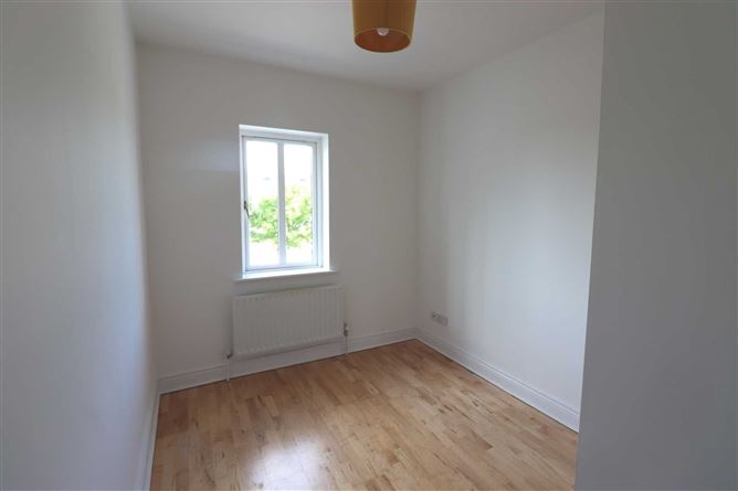 38 Oranbay, Oranhill, Oranmore, County Galway