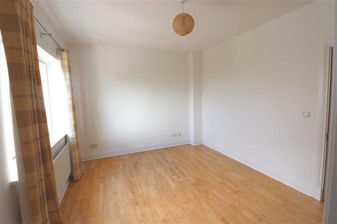 38 Oranbay, Oranhill, Oranmore, County Galway
