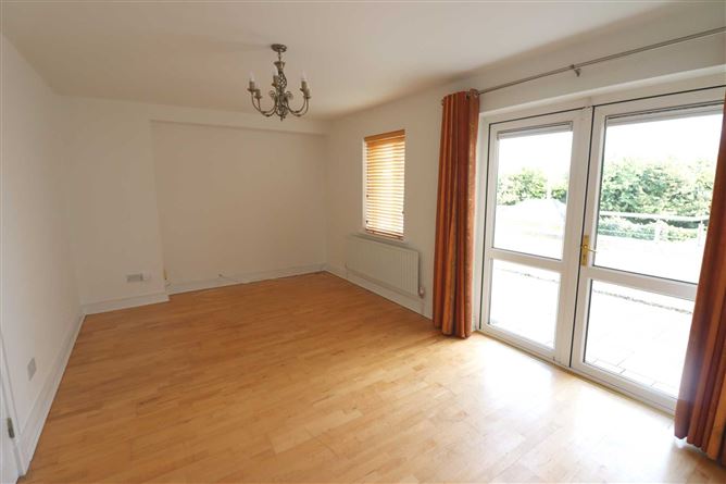 38 Oranbay, Oranhill, Oranmore, County Galway
