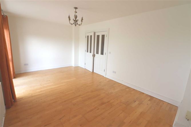 38 Oranbay, Oranhill, Oranmore, County Galway