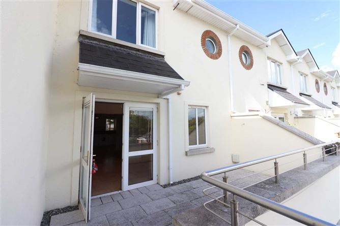 38 Oranbay, Oranhill, Oranmore, County Galway