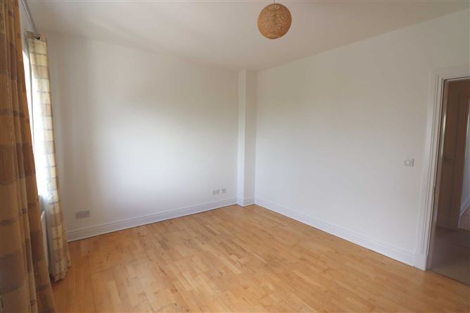 38 Oranbay, Oranhill, Oranmore, County Galway