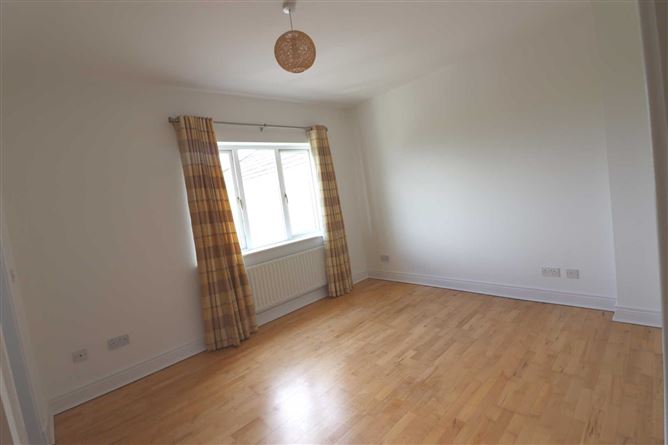 38 Oranbay, Oranhill, Oranmore, County Galway