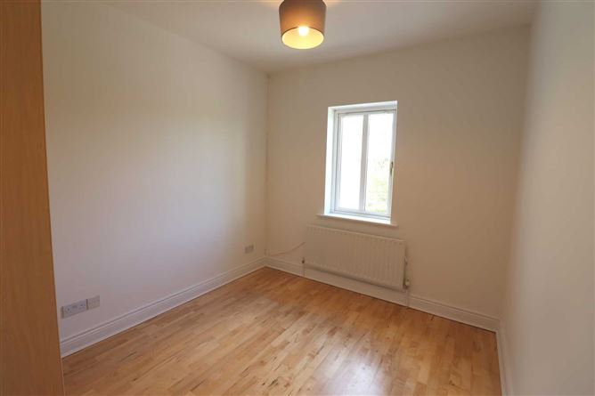 38 Oranbay, Oranhill, Oranmore, County Galway