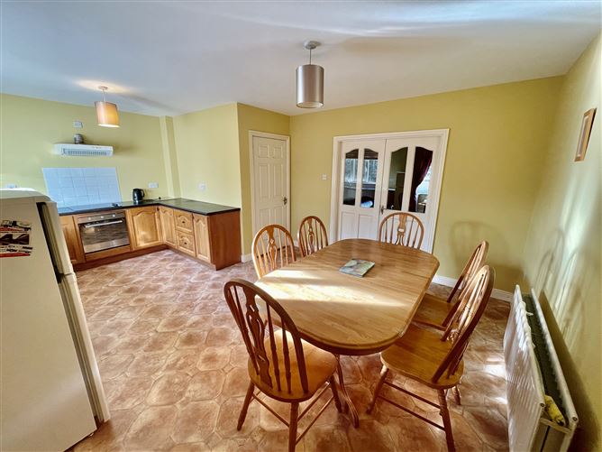 5 Madeira Grove, The Moyne, Enniscorthy, Wexford