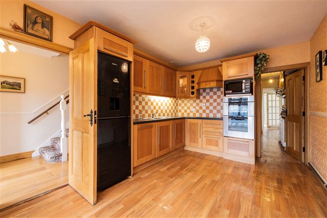 42 CRAWFORD AVENUE (with Attic), Glasnevin, Dublin 9