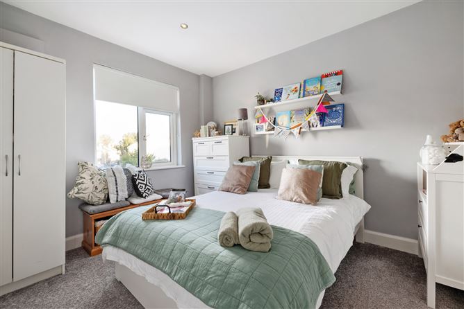 54 St. Anne's Park, Shankill, Dublin 18
