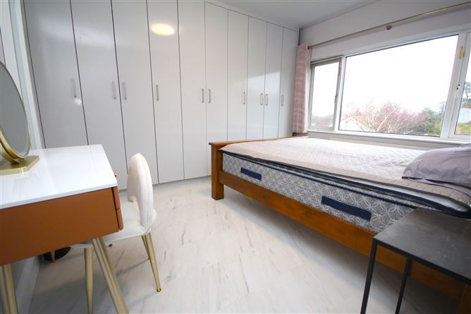 Kingston heights, Ballinteer, Dublin 16