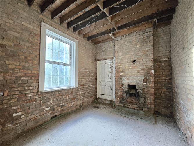 Kincora House ( Folio MN5925), Newtownbutler Road, Clones, Co. Monaghan