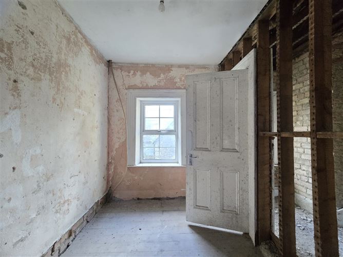 Kincora House ( Folio MN5925), Newtownbutler Road, Clones, Co. Monaghan