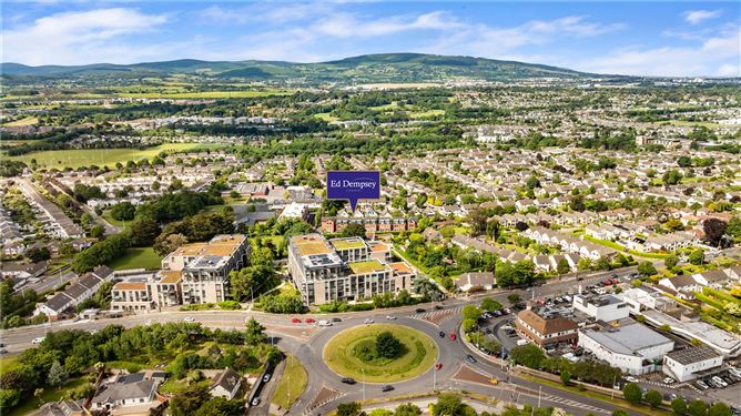 https://photos-a.propertyimages.ie/media/7/5/6/5000657/b1b5900e-77f6-48ca-91c8-45f8f690c17c_l.jpg