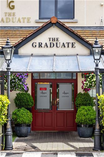 https://photos-a.propertyimages.ie/media/7/5/6/5000657/b1b5900e-77f6-48ca-91c8-45f8f690c17c_l.jpg