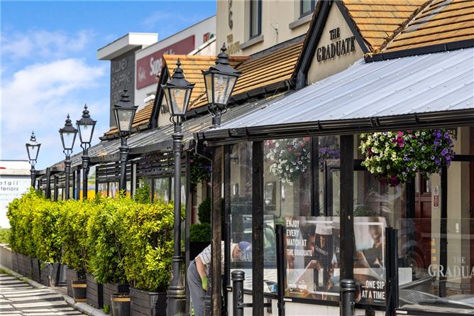 https://photos-a.propertyimages.ie/media/7/5/6/5000657/b1b5900e-77f6-48ca-91c8-45f8f690c17c_l.jpg