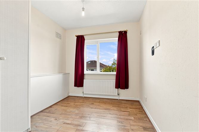 Photo 18 of 28 — 10 Swords Manor View, Swords, Dublin
