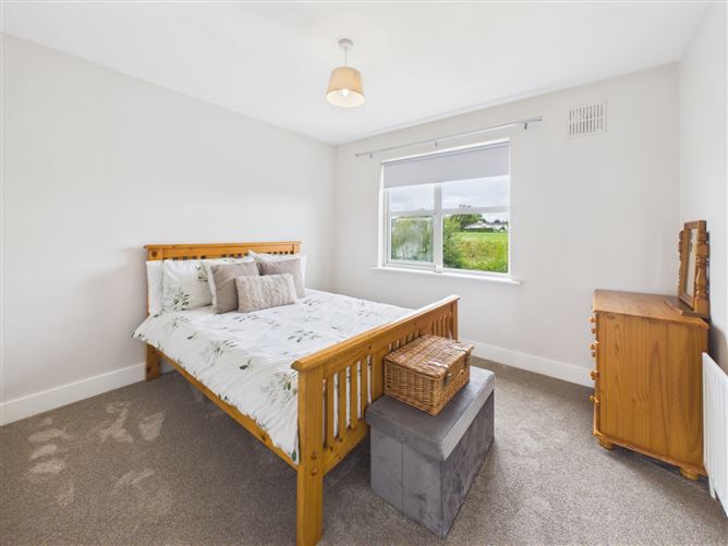Photo 19 of 33 — 63 Rowan View, Sixmilebridge, Co.Clare
