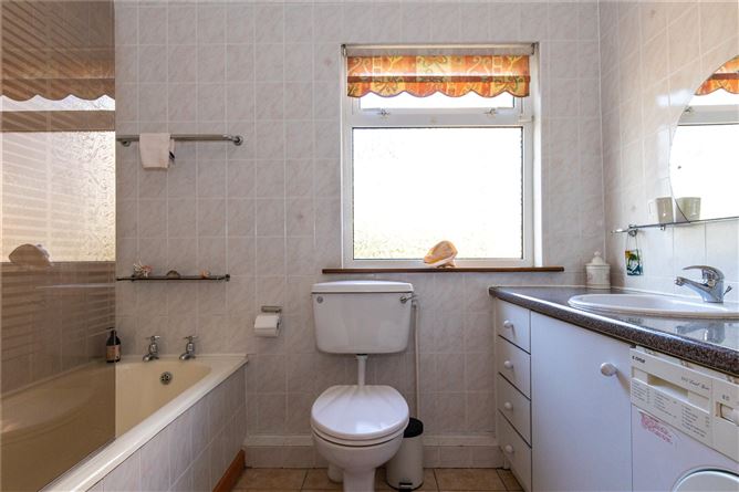 4 Raheen Lawn, Bray, Co. Wicklow