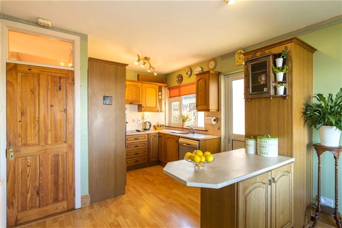 4 Raheen Lawn, Bray, Co. Wicklow