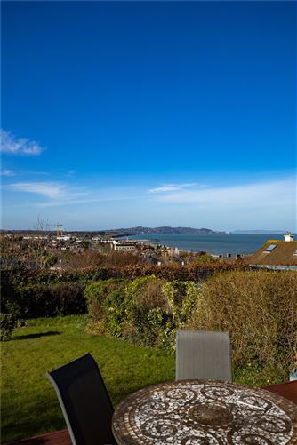4 Raheen Lawn, Bray, Co. Wicklow