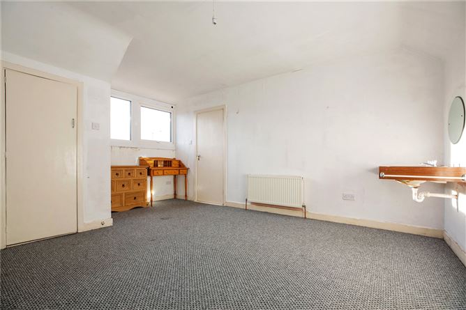 40 Brookville Park, Deansgrange, Blackrock, Co. Dublin