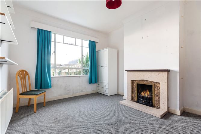 40 Brookville Park, Deansgrange, Blackrock, Co. Dublin