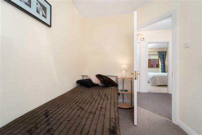 14 Glenbourne Park, Leopardstown Valley, Leopardstown, Dublin 18, County Dublin