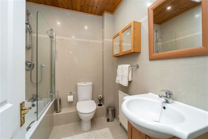 14 Glenbourne Park, Leopardstown Valley, Leopardstown, Dublin 18, County Dublin
