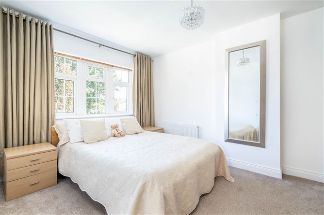 12 Seabury Crescent, Malahide, County Dublin