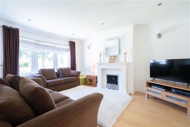 12 Seabury Crescent, Malahide, County Dublin