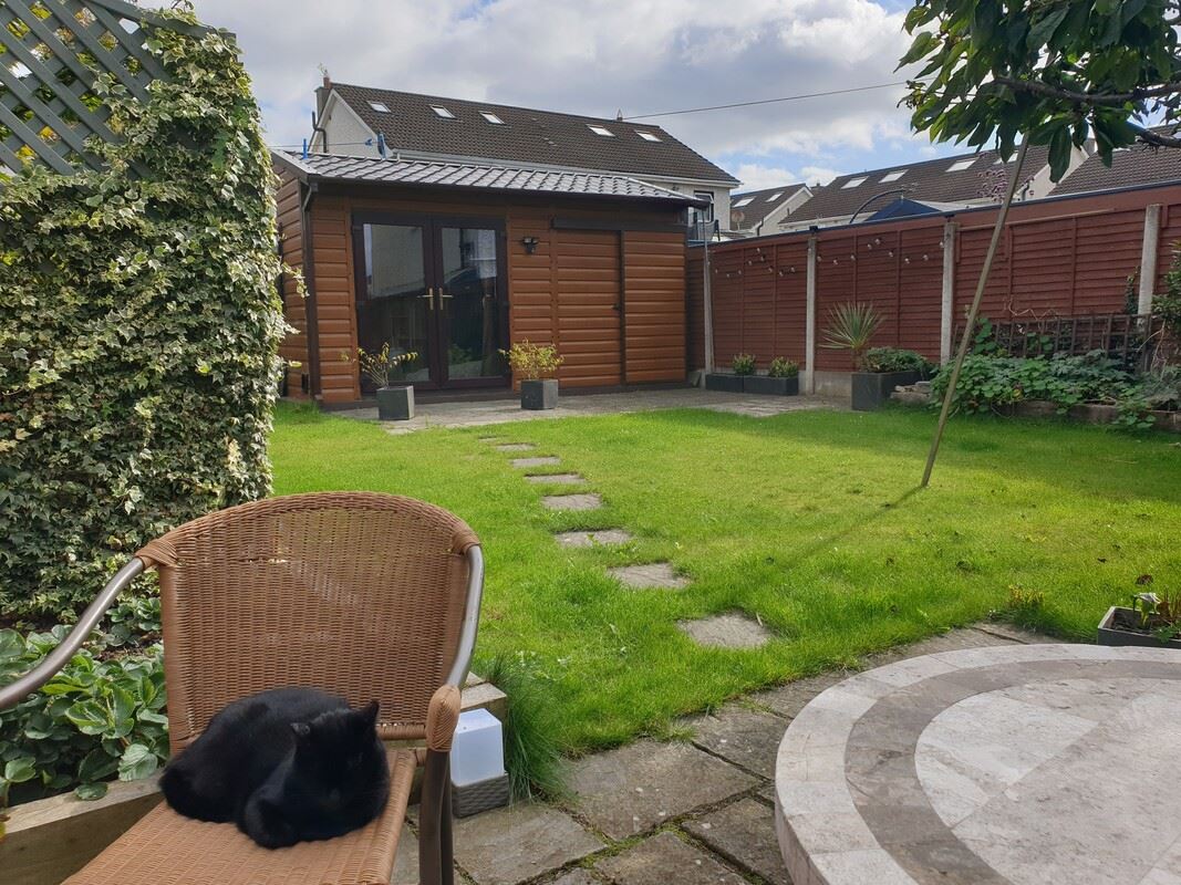 Bright room with a garden view, Lucan, Co. Dublin