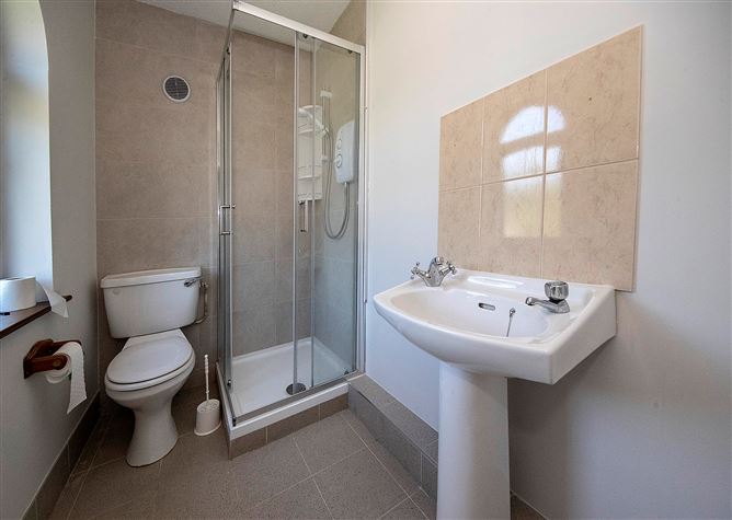 21 Lisfennel Close, Dungarvan, Waterford
