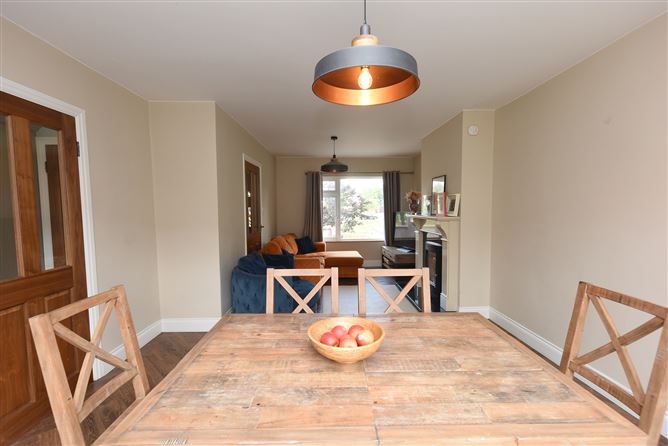 4 Owenabue Drive, Carrigaline, Cork