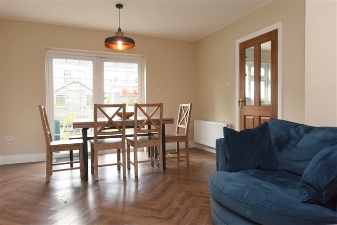 4 Owenabue Drive, Carrigaline, Cork
