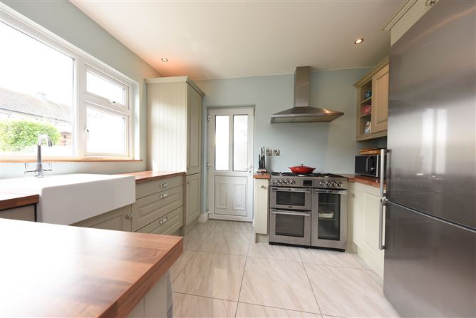 4 Owenabue Drive, Carrigaline, Cork