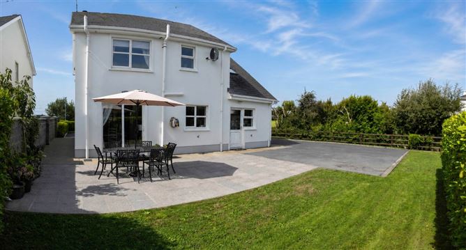 Photo 24 of 29 — 12 Woodfield Drive, Kilrush, Co. Clare