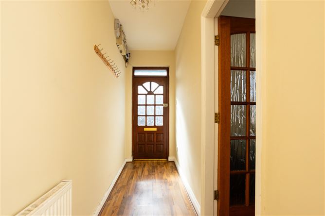 34 New Street, Macroom, Co. Cork