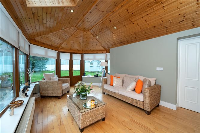 13 Robin Vale, Herons Wood, Carrigaline, Cork