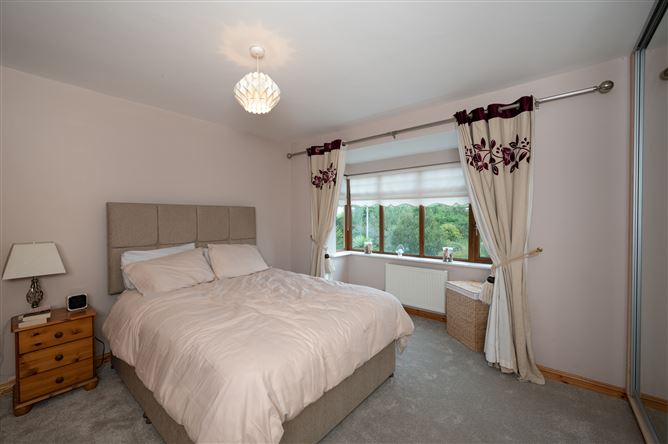 13 Robin Vale, Herons Wood, Carrigaline, Cork