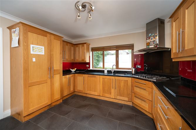 13 Robin Vale, Herons Wood, Carrigaline, Cork