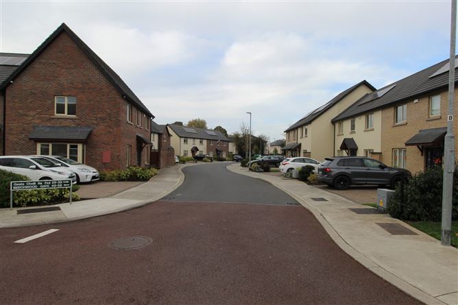 28 Beechwood Gate, Hansfield, Clonsilla, Dublin 15