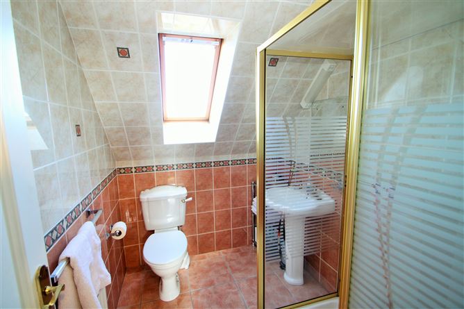 Fairways Lodge, Rinville West, Oranmore, Galway