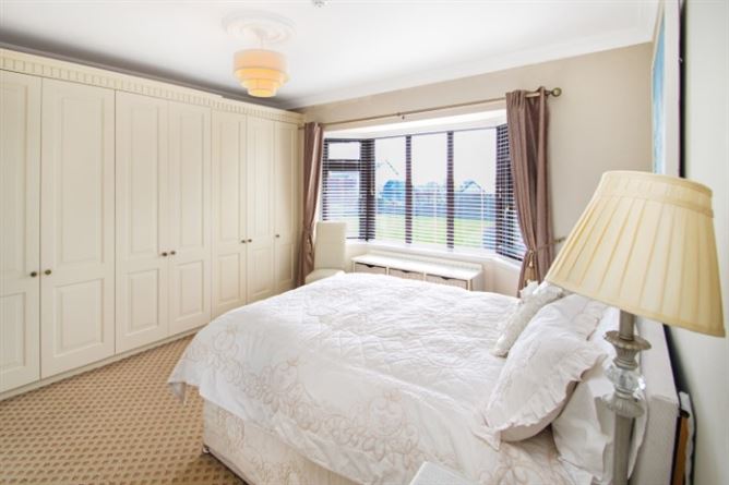Fairways Lodge, Rinville West, Oranmore, Galway