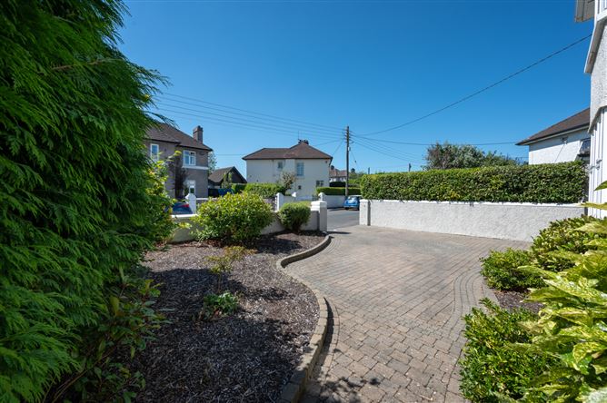 Lauderdale, Loreto Park, Cross Douglas Road, Cork