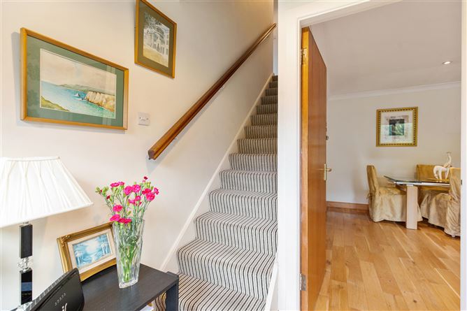 5 Lansdowne Village, Sandymount, Dublin 4