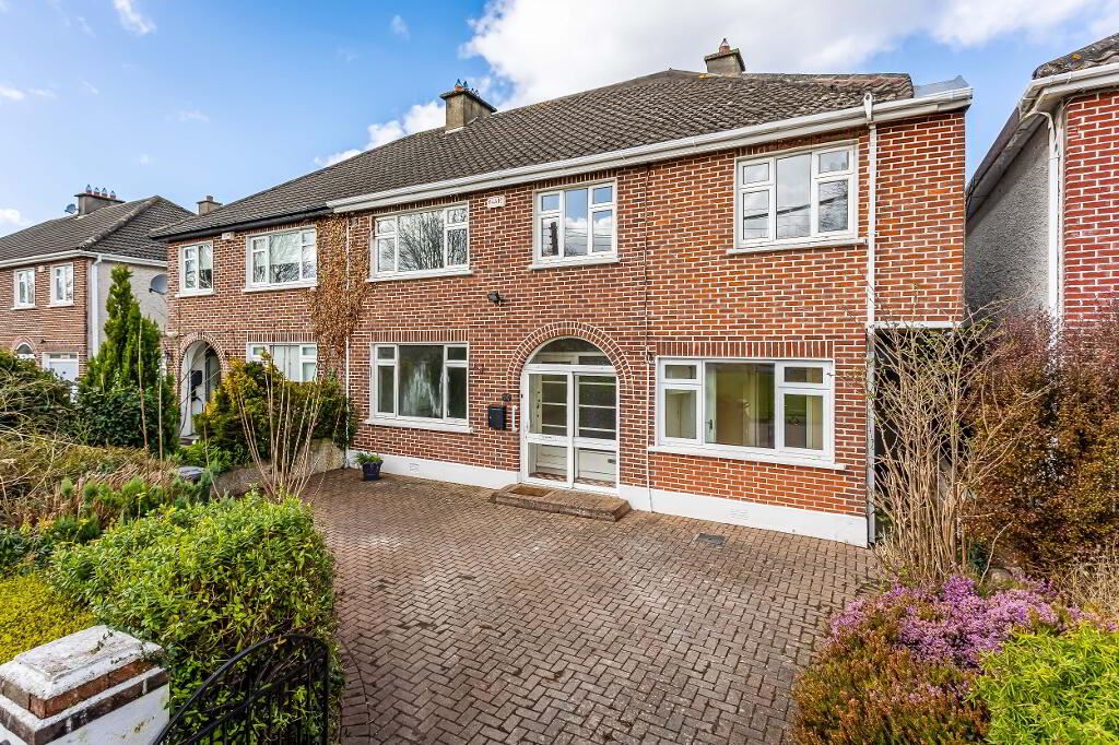 14 Lucan Heights, Lucan, Dublin